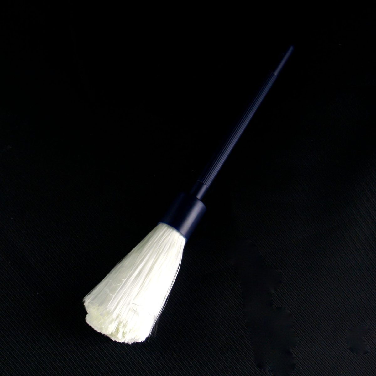 Fibreglass Fingerprint Brush